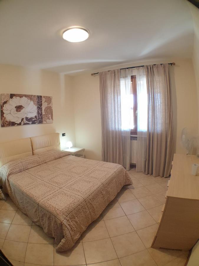 La Fenice Holiday Apartment Manerba del Garda Esterno foto